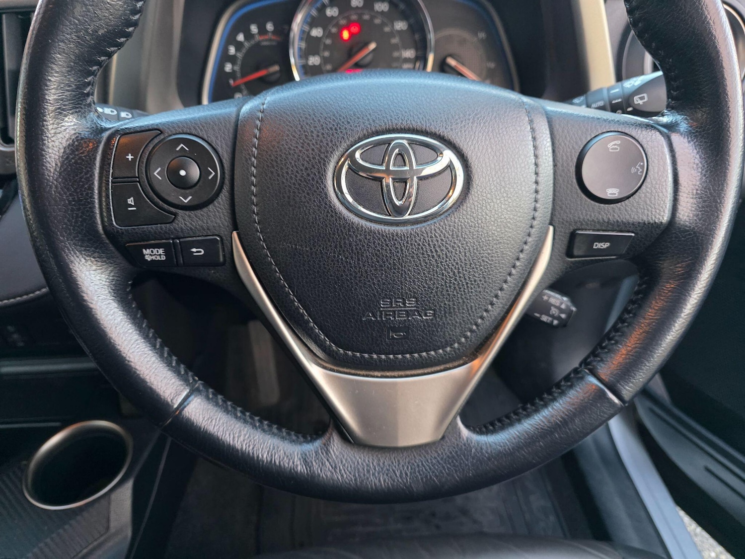 Used Toyota RAV4 2015 for sale - 76928175: Photo 31