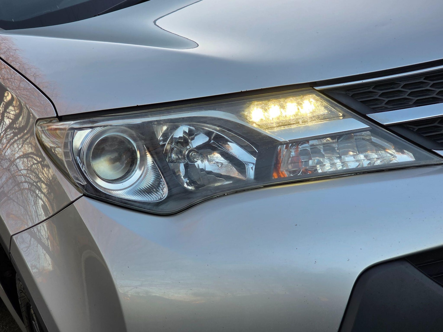 Used Toyota RAV4 2015 for sale - 76928175: Photo 43