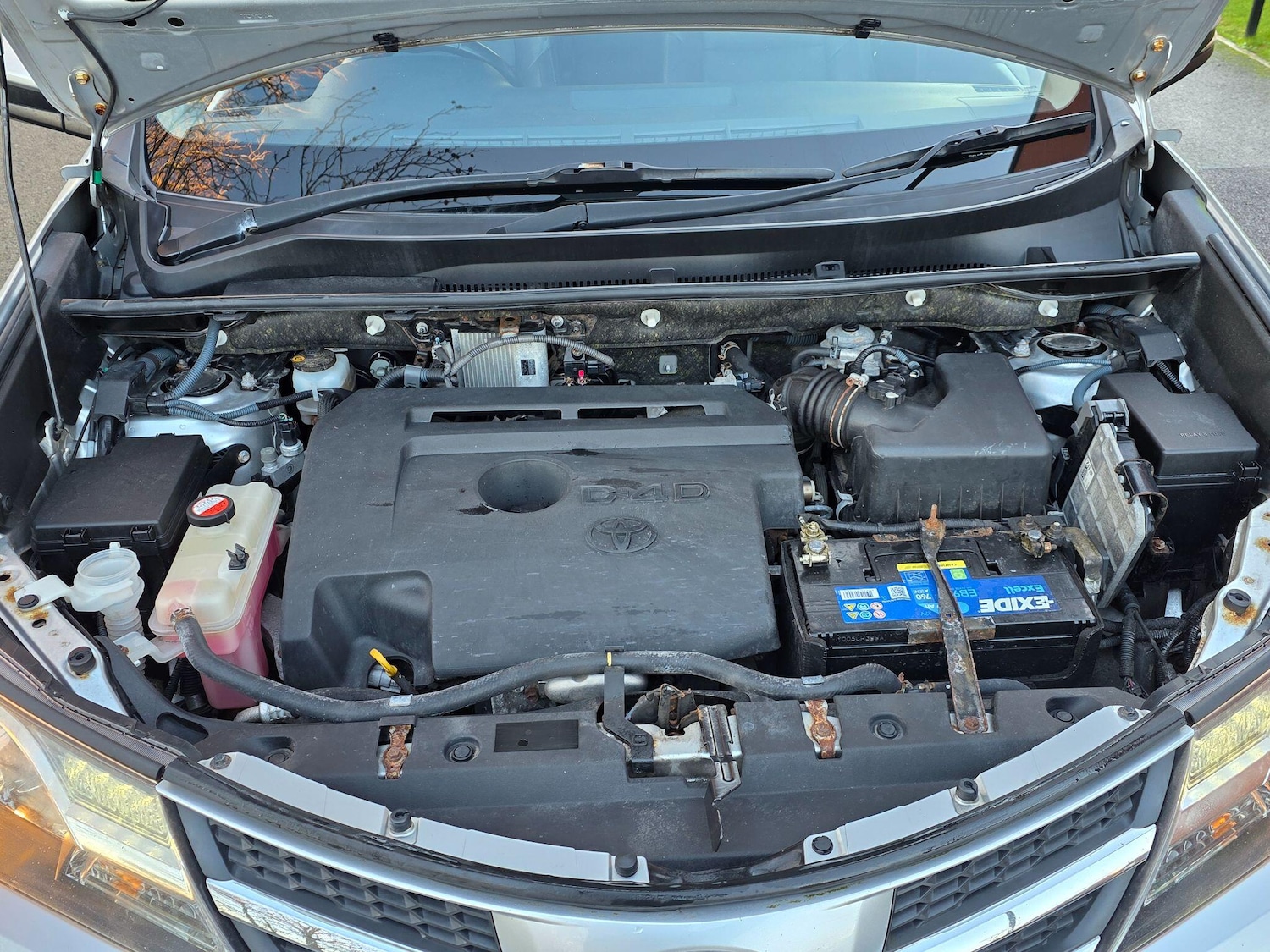 Used Toyota RAV4 2015 for sale - 76928175: Photo 44