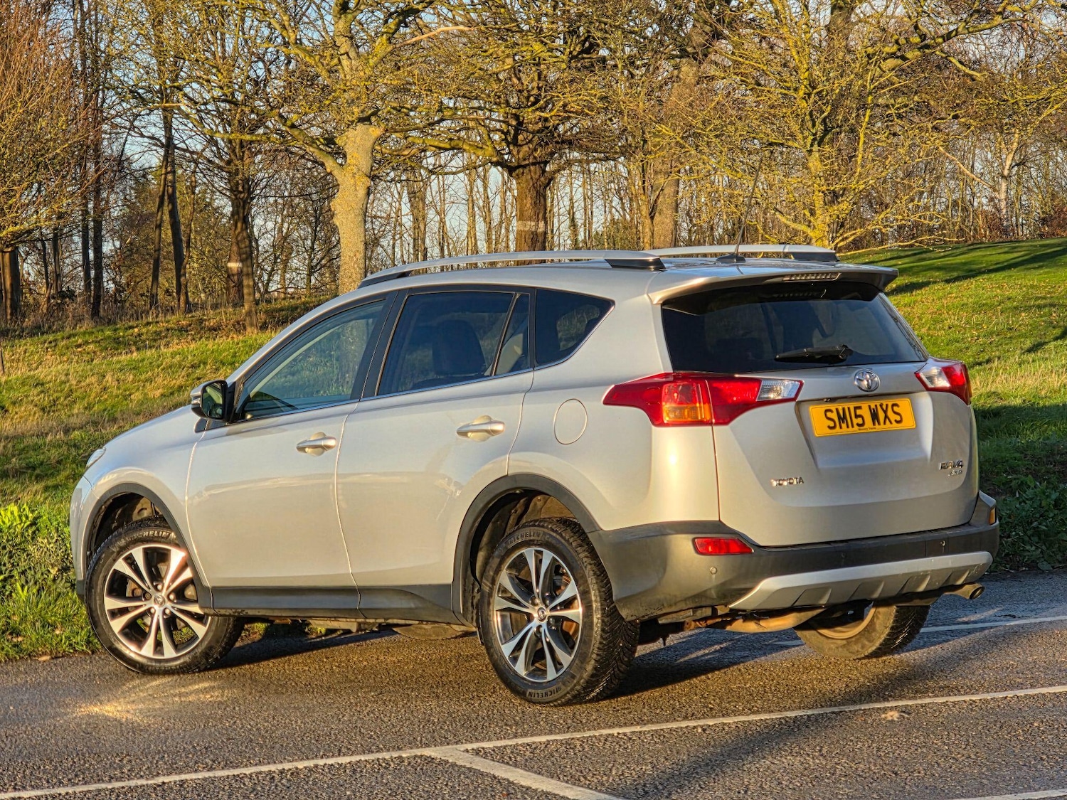 Used Toyota RAV4 2015 for sale - 76928175: Photo 5