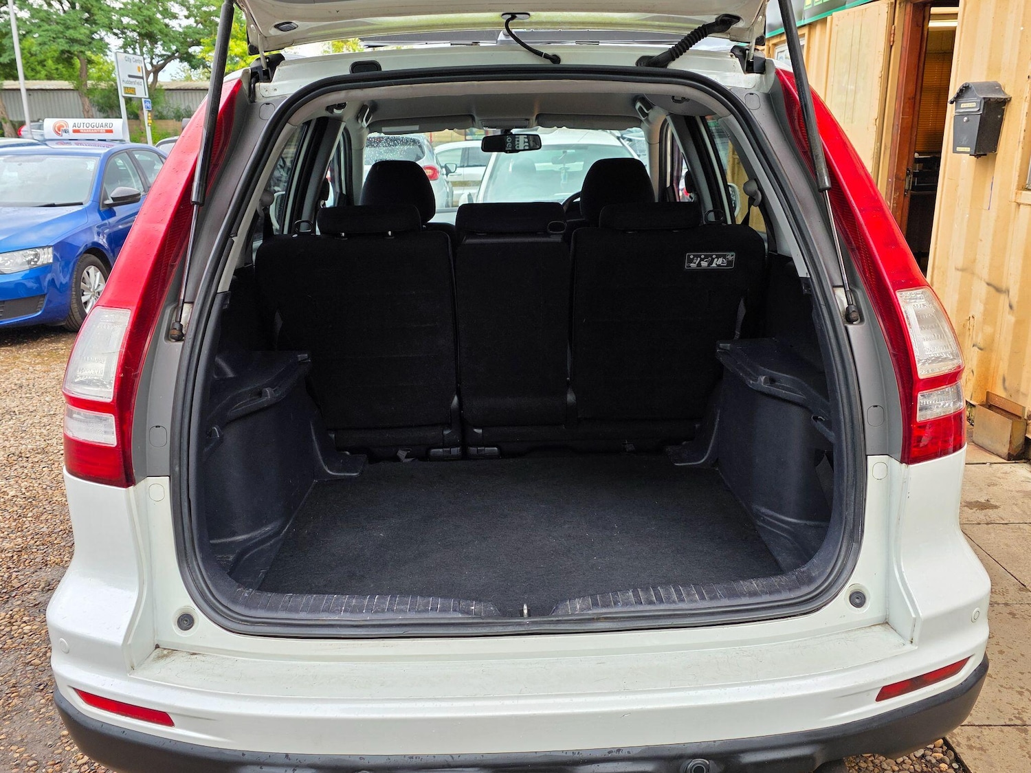 Vehicle 33