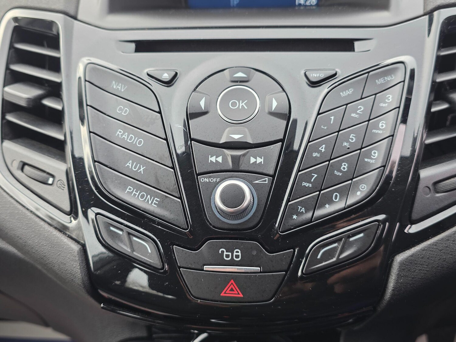 Used Ford Fiesta 2016 for sale - 77485097: Photo 26