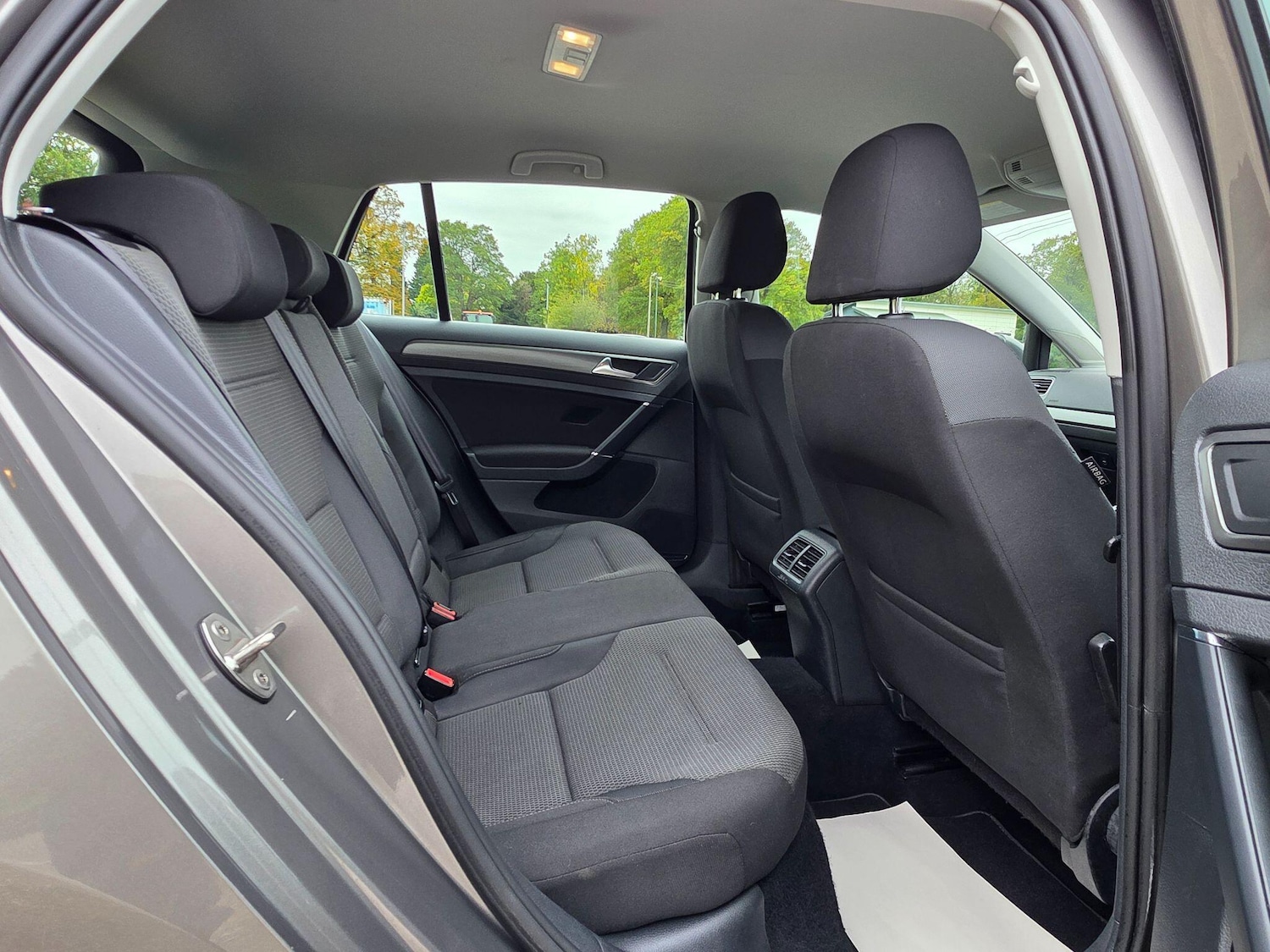 Used Volkswagen Golf 2013 for sale - 76285548: Photo 15