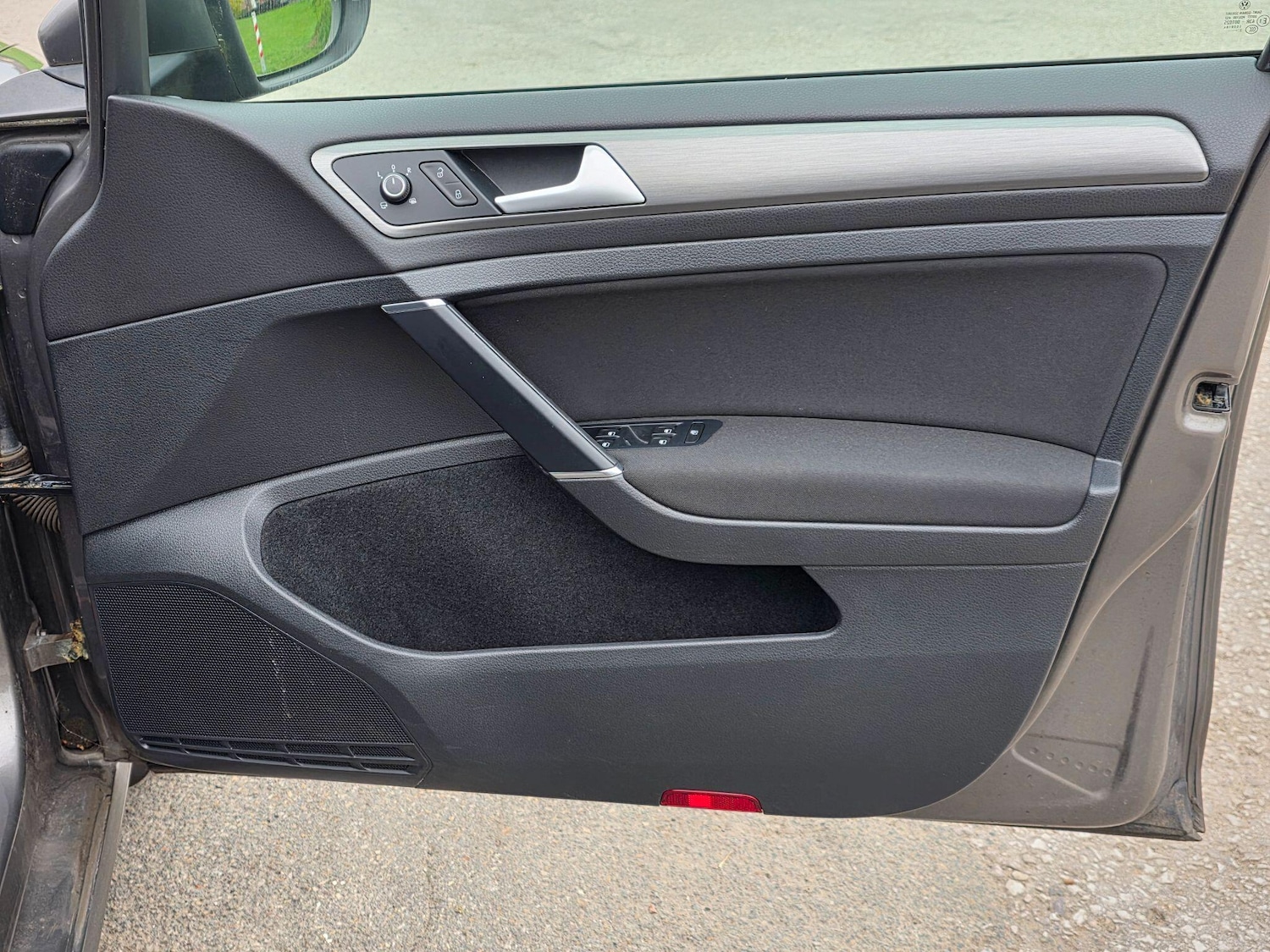 Used Volkswagen Golf 2013 for sale - 76285548: Photo 21