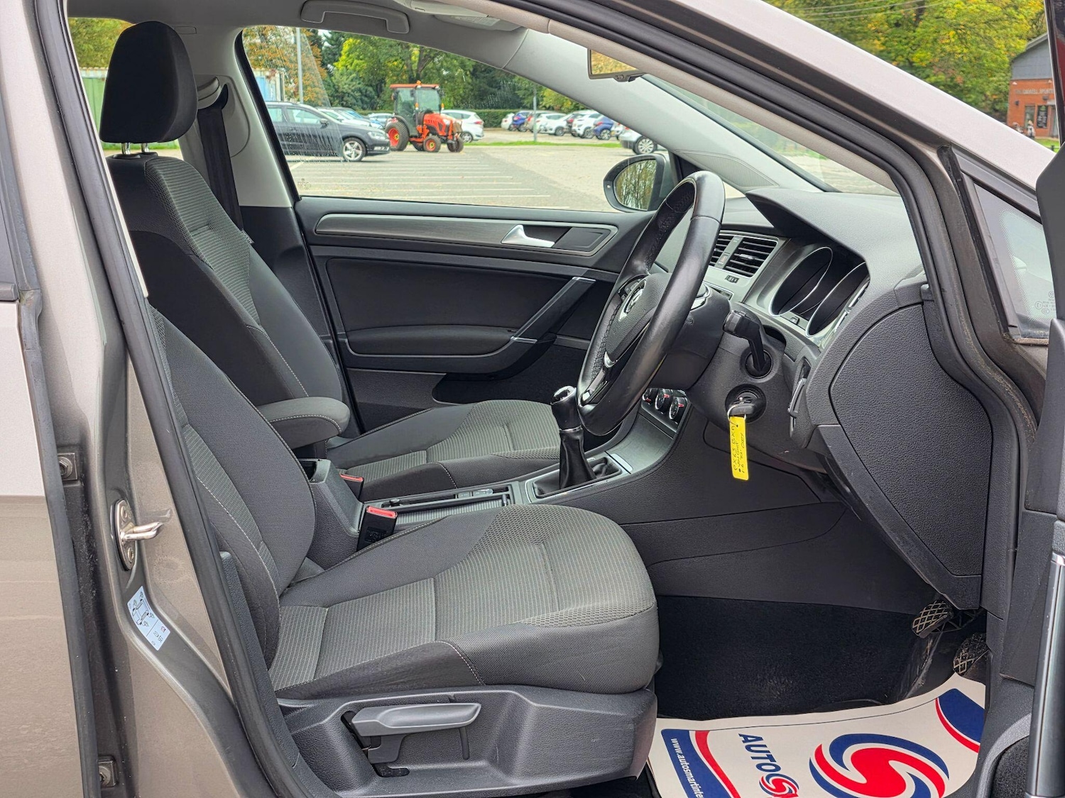 Used Volkswagen Golf 2013 for sale - 76285548: Photo 24