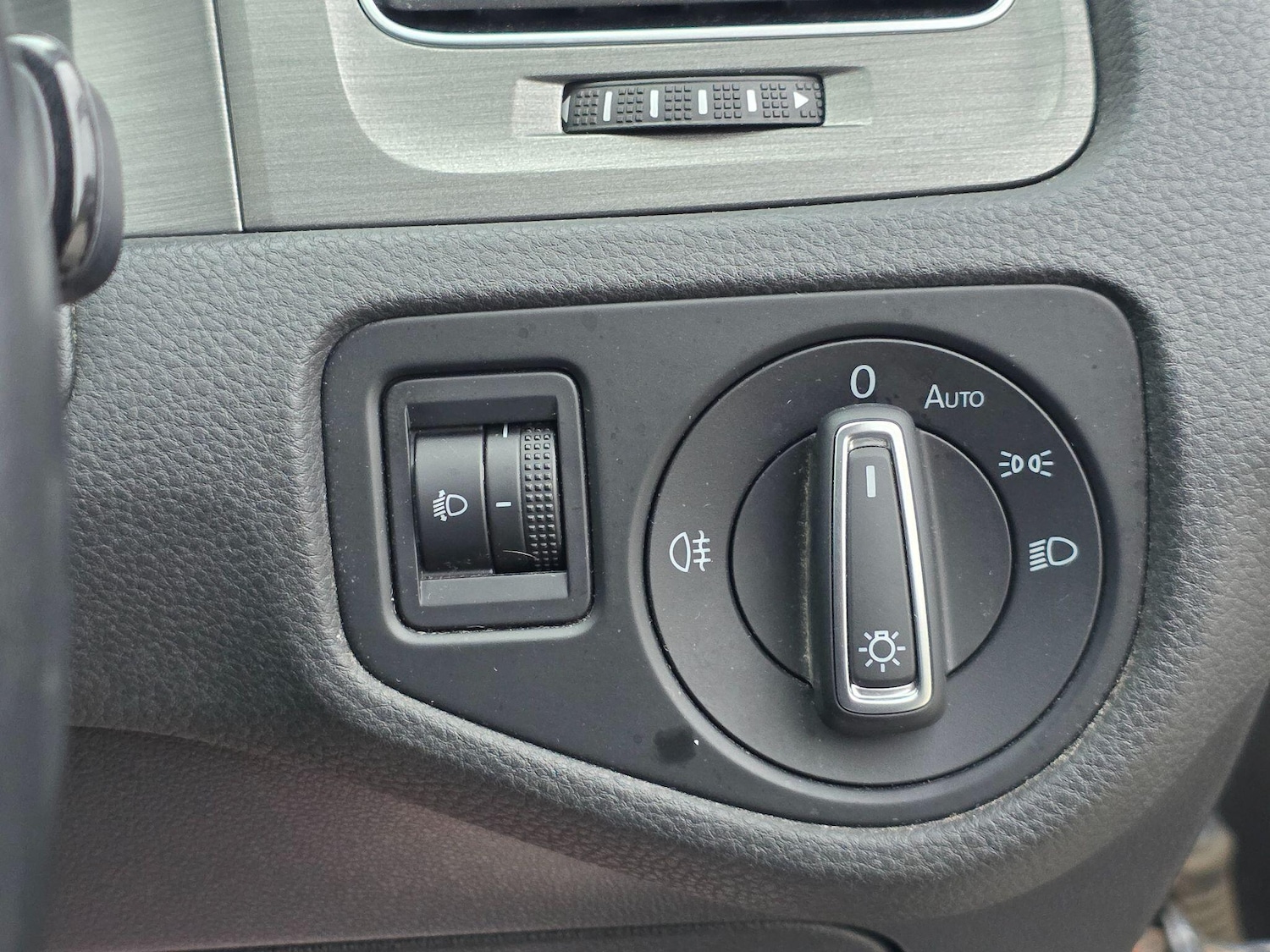 Used Volkswagen Golf 2013 for sale - 76285548: Photo 36