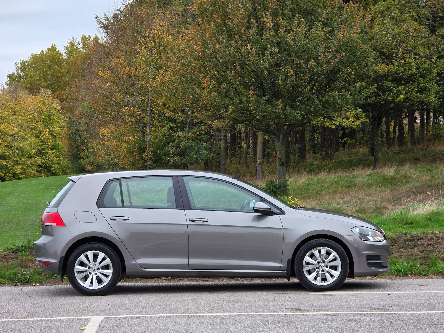 Used Volkswagen Golf 2013 for sale - 76285548: Photo 8