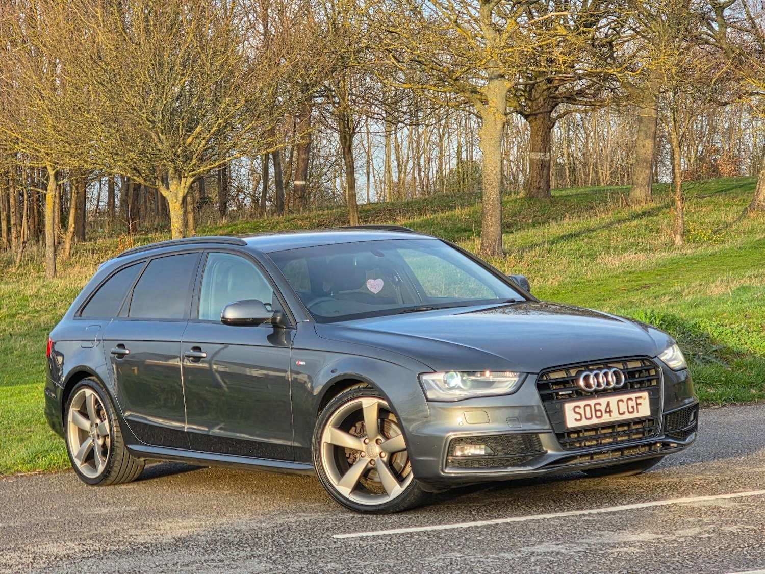 Used Audi A4 Avant 2014 for sale - 76937670: Photo 1