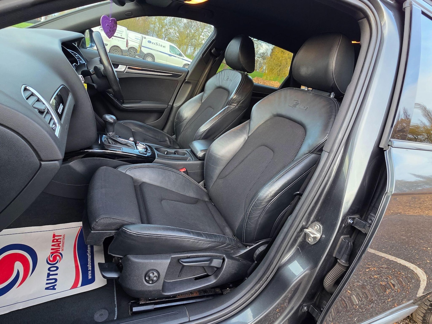 Used Audi A4 Avant 2014 for sale - 76937670: Photo 12