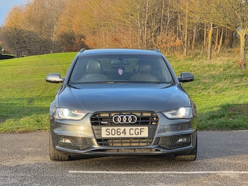Used Audi A4 Avant 2014 for sale - 76937670: Photo