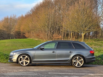 Used Audi A4 Avant 2014 for sale - 76937670: Photo