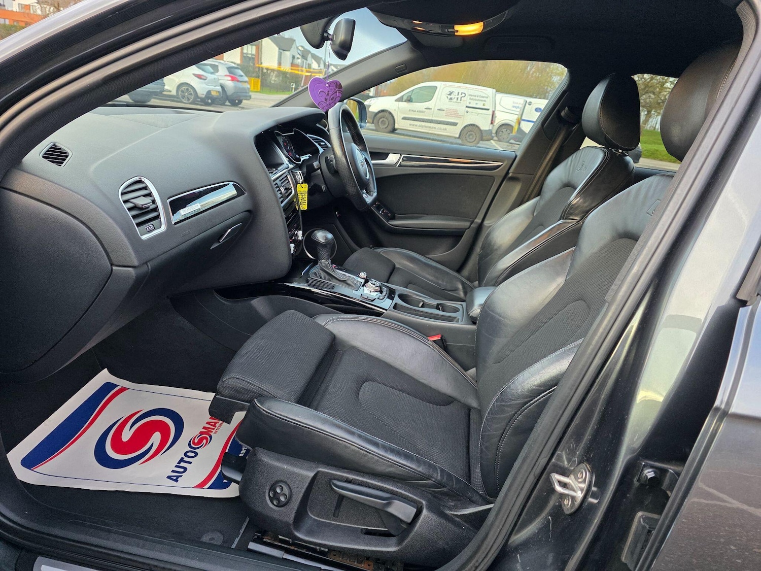 Used Audi A4 Avant 2014 for sale - 76937670: Photo 9