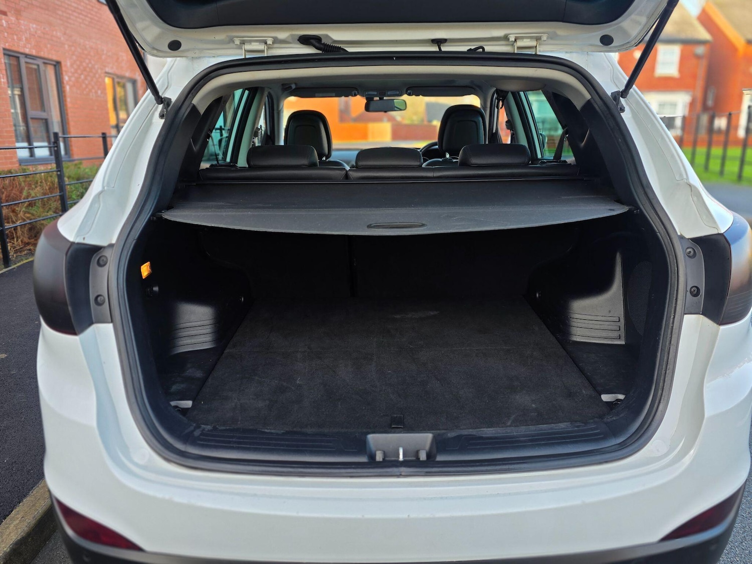 Used Hyundai Ix35 2010 for sale - 77224110: Photo 41