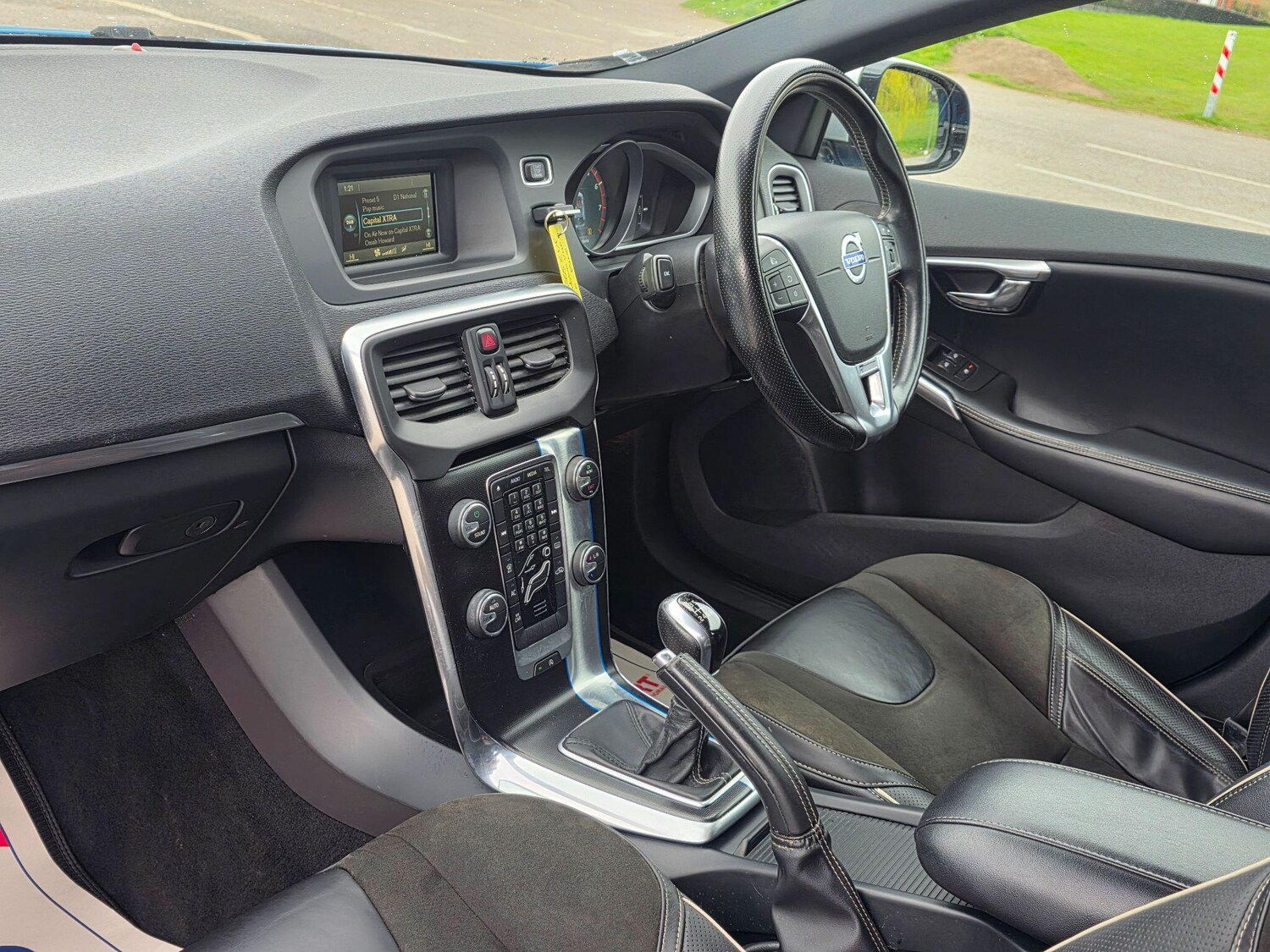 Used Volvo V40 2015 for sale - 78009484: Photo 11