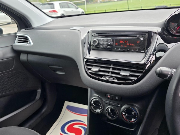 Used Peugeot 208 2013 for sale - 76310087: Photo 26