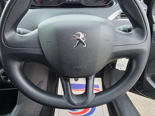Used Peugeot 208 2013 for sale - 76310087: Photo 29