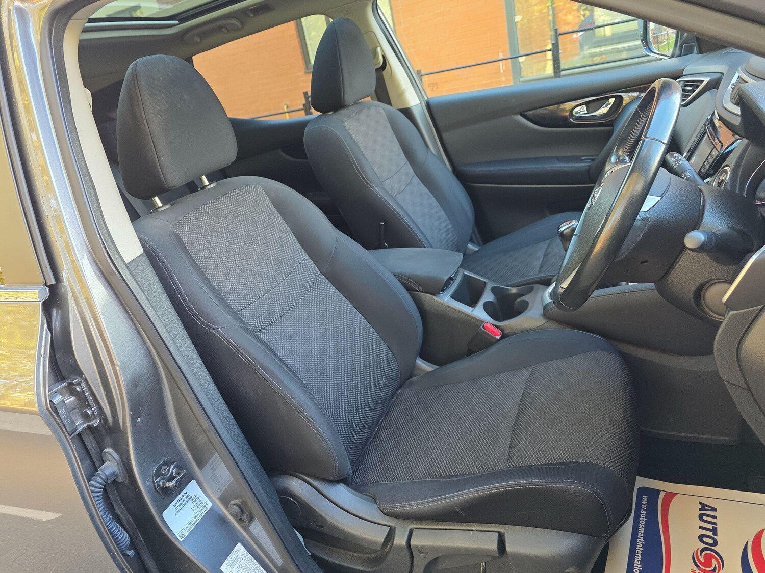 Used Nissan Qashqai 2015 for sale - 76372598: Photo 23