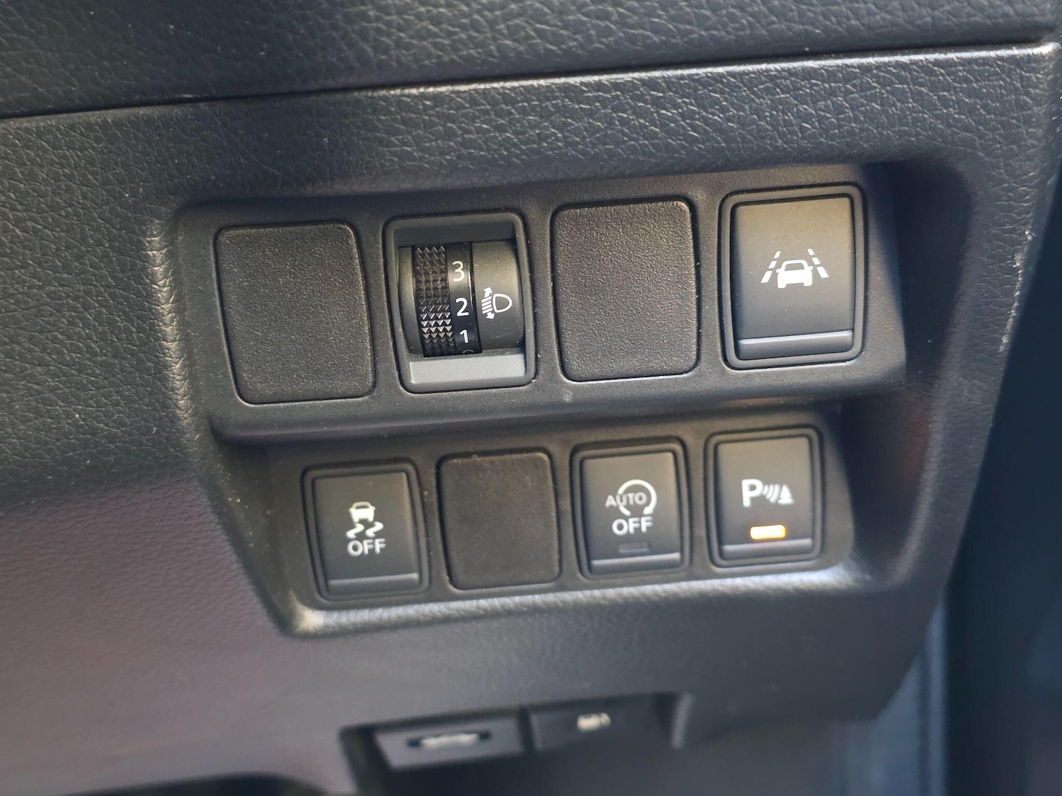 Used Nissan Qashqai 2015 for sale - 76372598: Photo 36