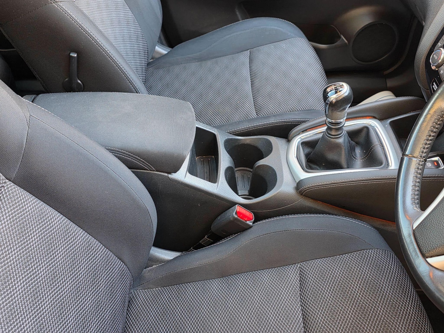 Used Nissan Qashqai 2015 for sale - 76372598: Photo 37