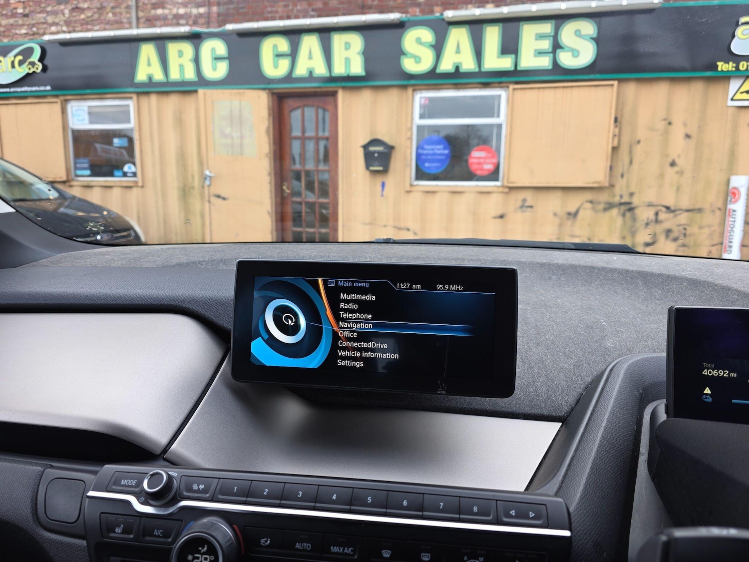 Used BMW i3 2016 for sale - 76597862: Photo 31