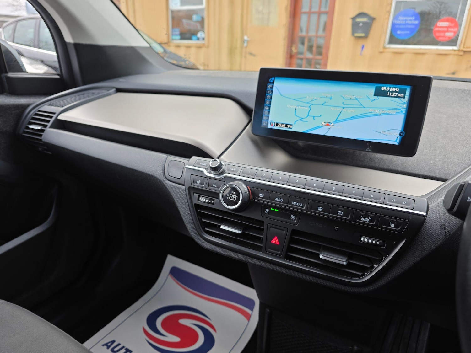 Used BMW i3 2016 for sale - 76597862: Photo 32