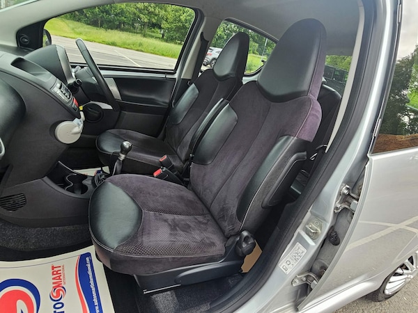 Used Toyota AYGO 2012 for sale - 73474233: Photo 11