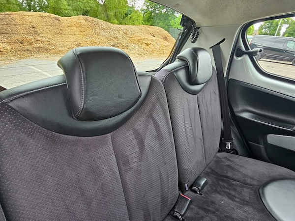 Used Toyota AYGO 2012 for sale - 73474233: Photo 15