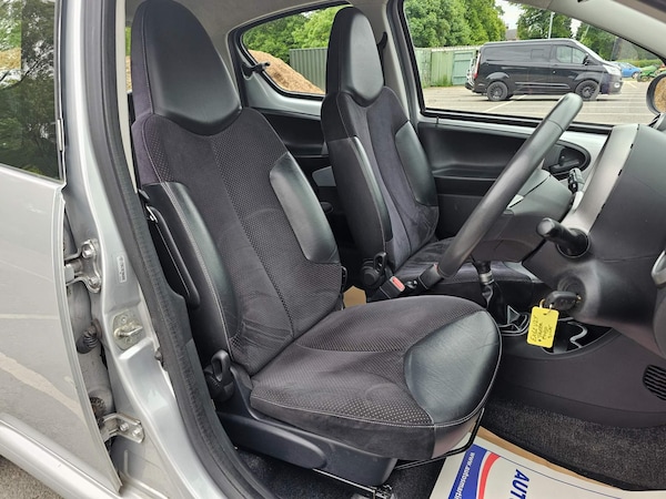 Used Toyota AYGO 2012 for sale - 73474233: Photo 21