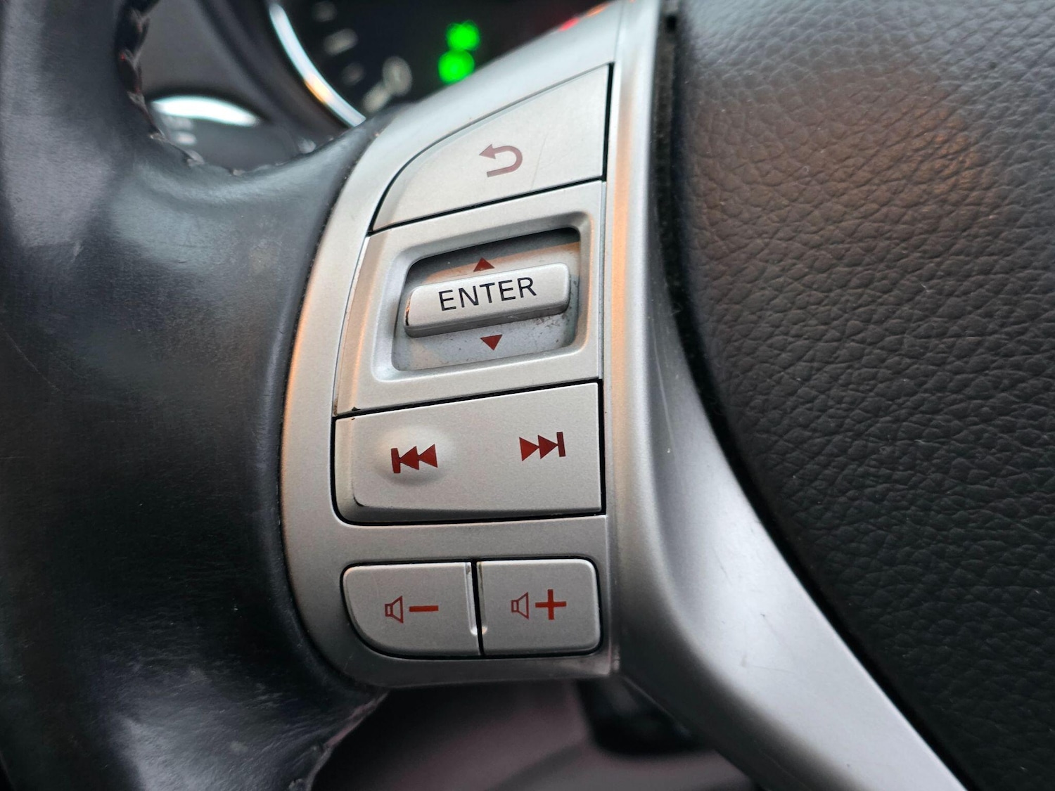 Used Nissan Qashqai 2014 for sale - 77333297: Photo 31