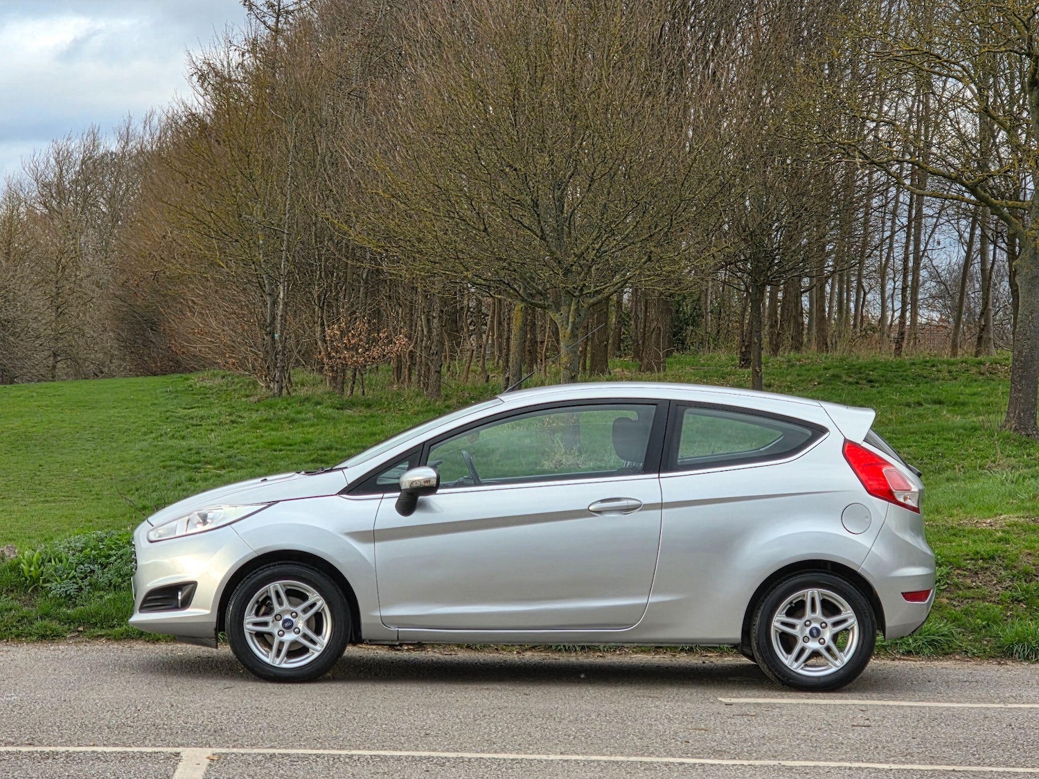 Used Ford Fiesta 2013 for sale - 77826865: Photo 4