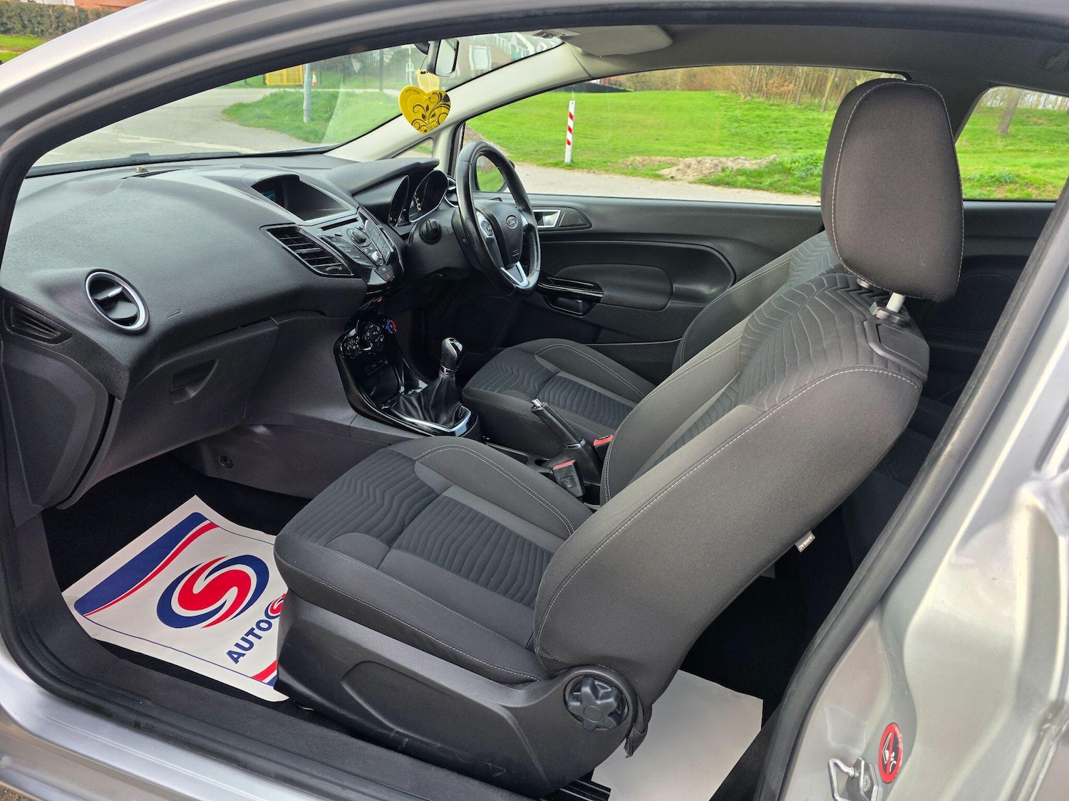 Used Ford Fiesta 2013 for sale - 77826865: Photo 9