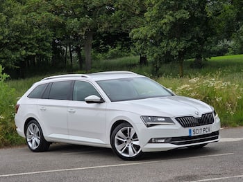 Used Skoda Superb 2017 for sale - 79670412: Photo