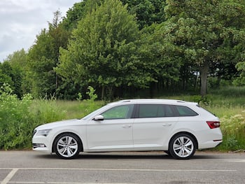 Used Skoda Superb 2017 for sale - 79670412: Photo
