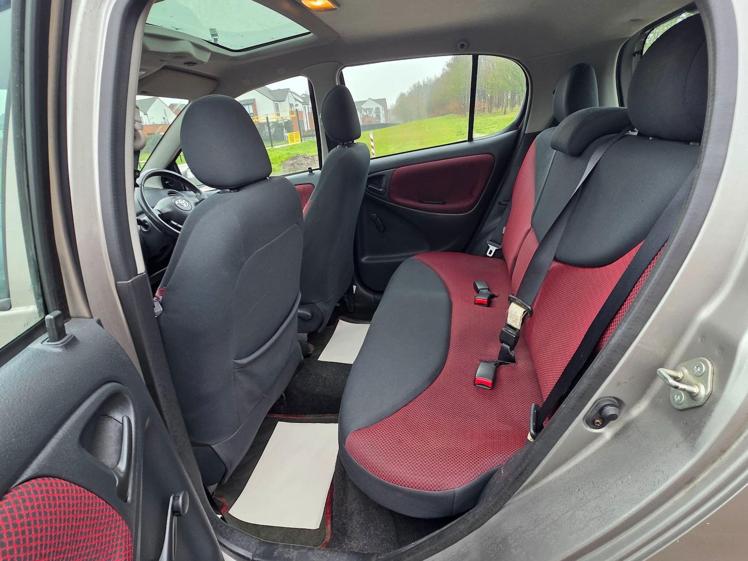 Used Toyota Yaris 2005 for sale - 77269463: Photo 13