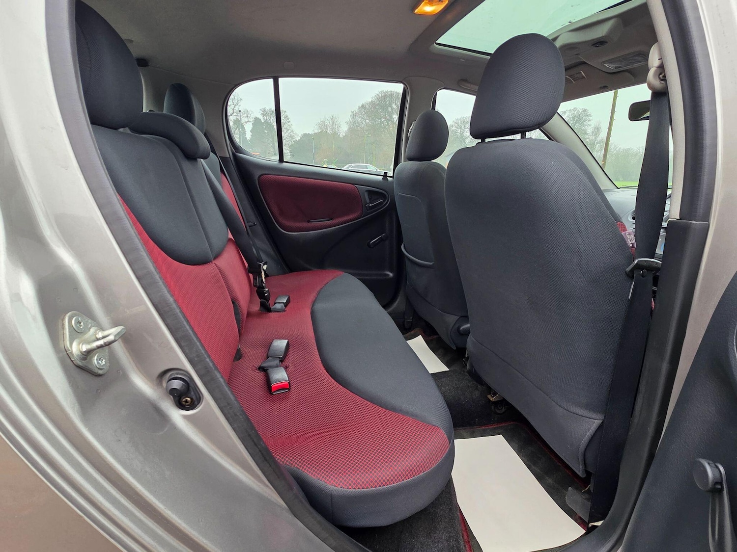 Used Toyota Yaris 2005 for sale - 77269463: Photo 15