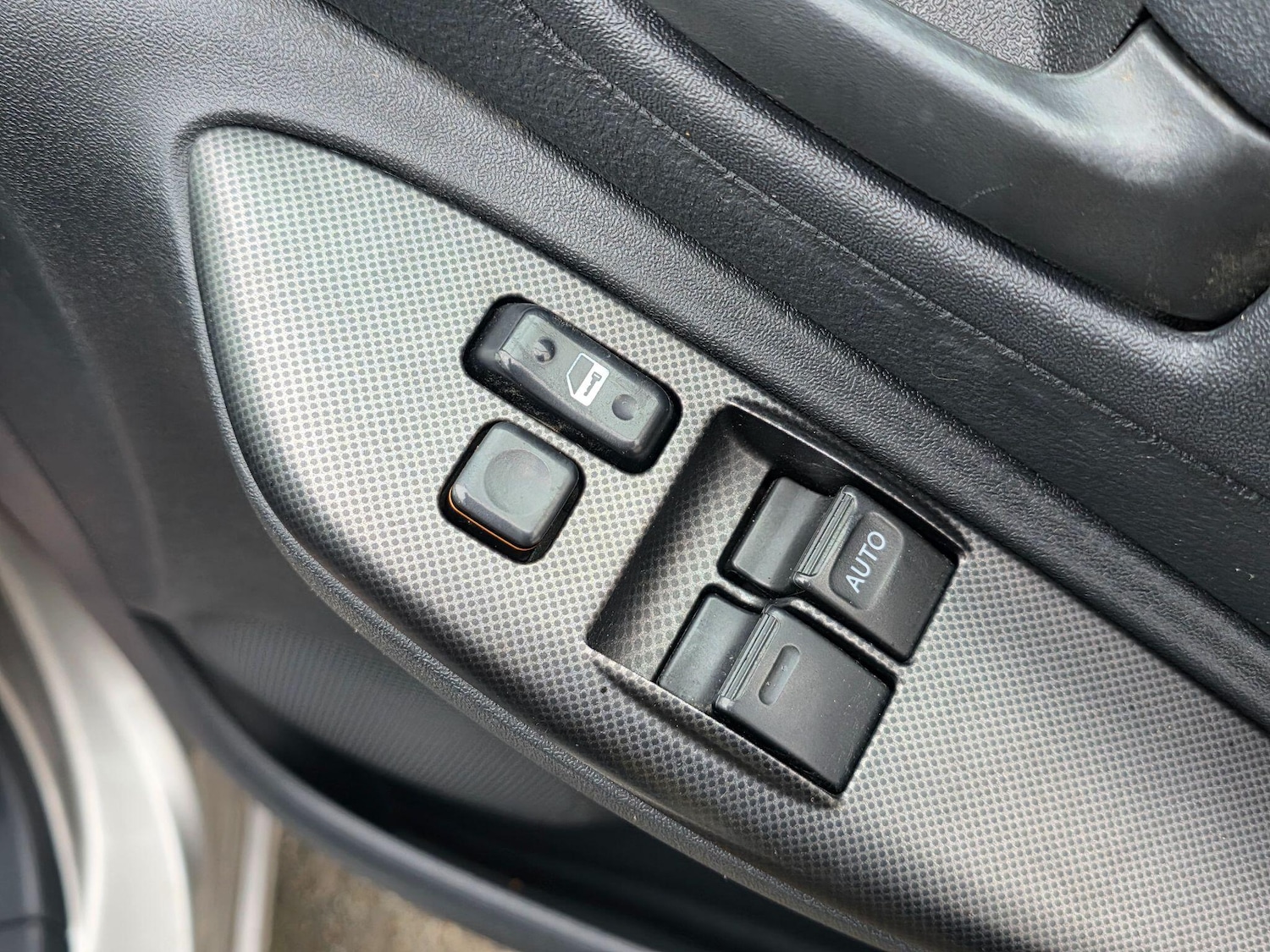 Used Toyota Yaris 2005 for sale - 77269463: Photo 20