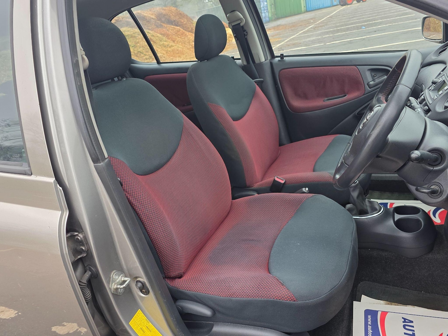 Used Toyota Yaris 2005 for sale - 77269463: Photo 23