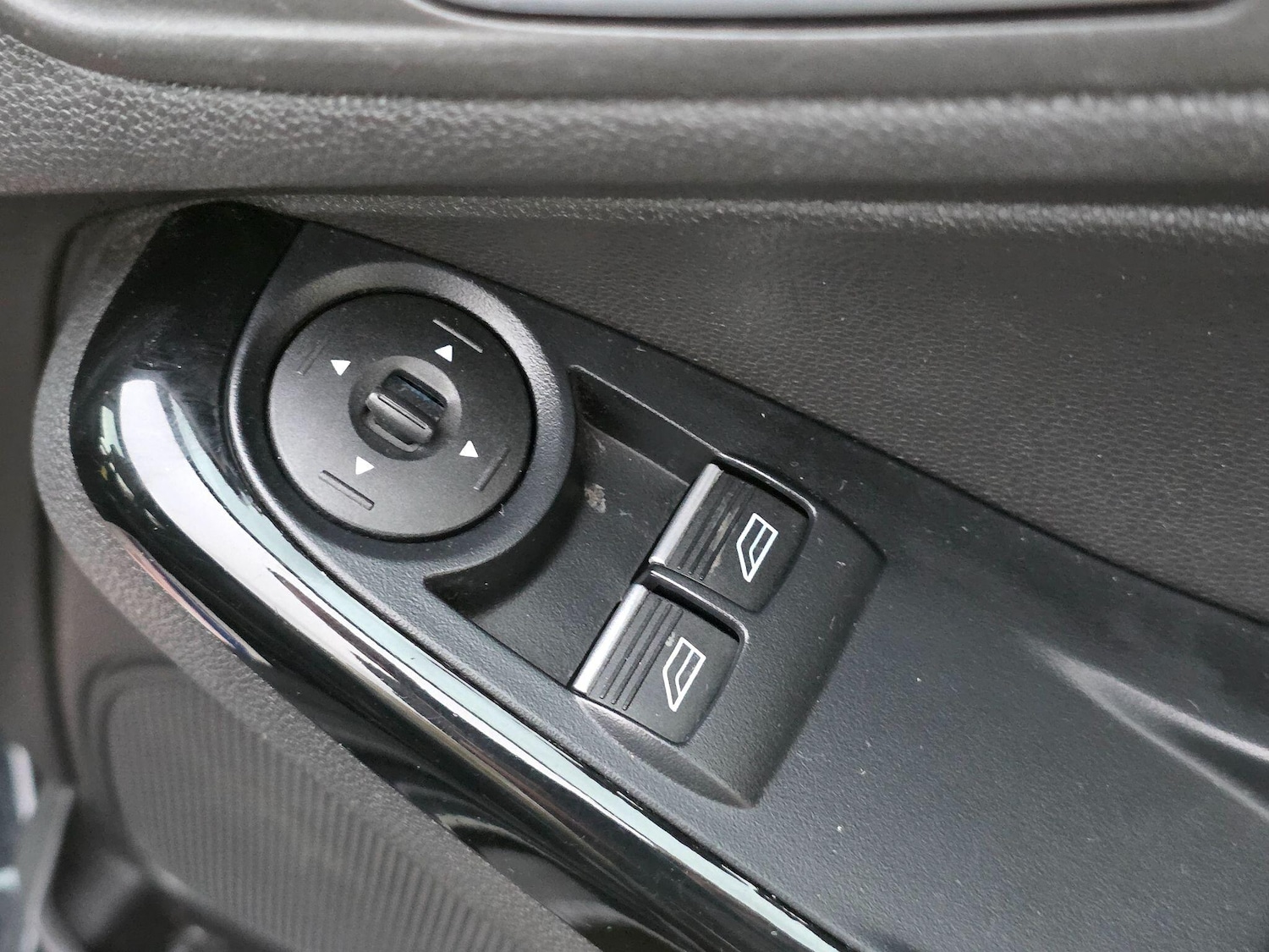 Used Ford Fiesta 2015 for sale - 76487341: Photo 18