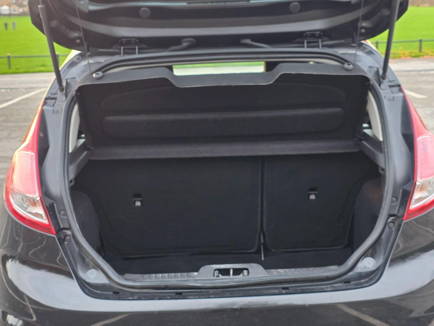 Used Ford Fiesta 2015 for sale - 76487341: Photo 32