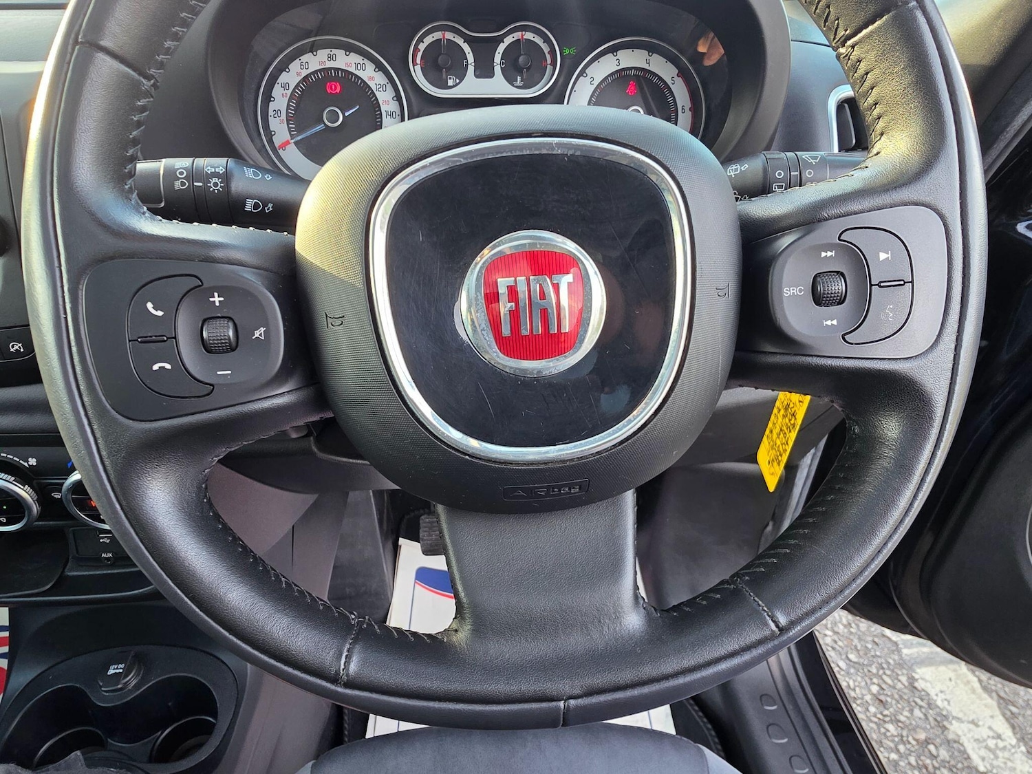 Used Fiat 500L 2015 for sale - 76842229: Photo 29