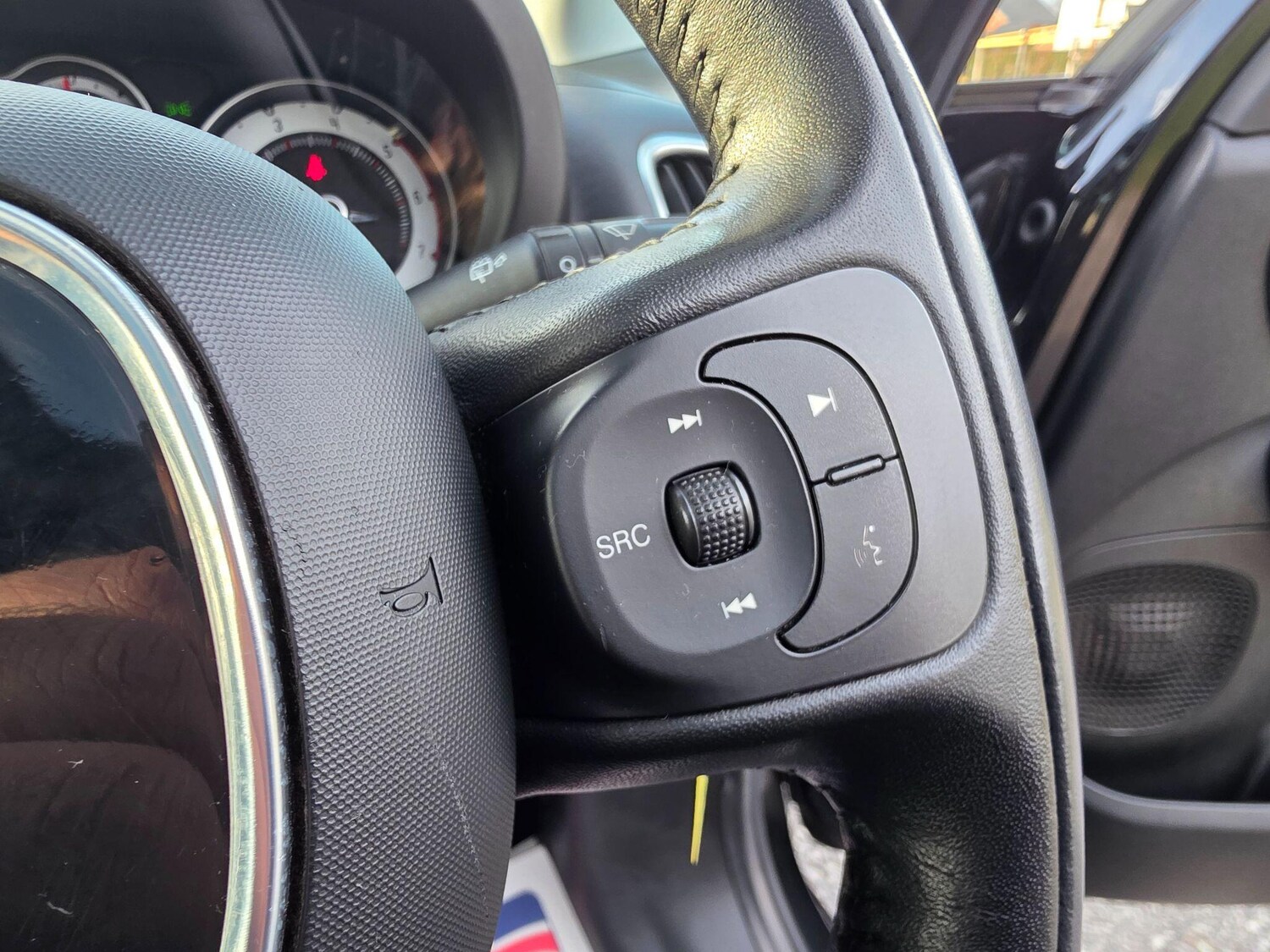 Used Fiat 500L 2015 for sale - 76842229: Photo 31