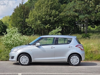 Used Suzuki Swift 2013 for sale - 78872132: Photo