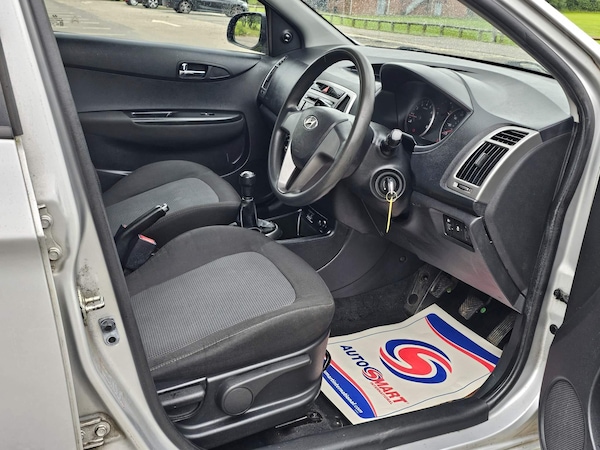 Used Hyundai i20 2014 for sale - 73474239: Photo 20
