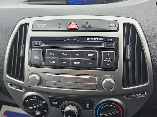 Used Hyundai i20 2014 for sale - 73474239: Photo 23