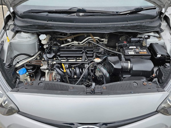 Used Hyundai i20 2014 for sale - 73474239: Photo 33