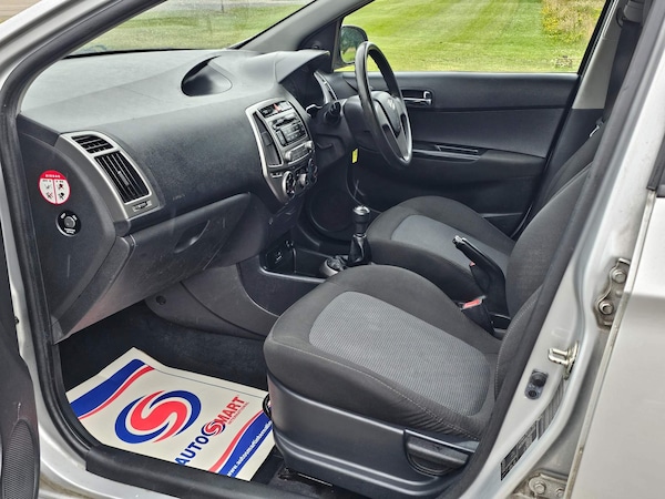 Used Hyundai i20 2014 for sale - 73474239: Photo 9
