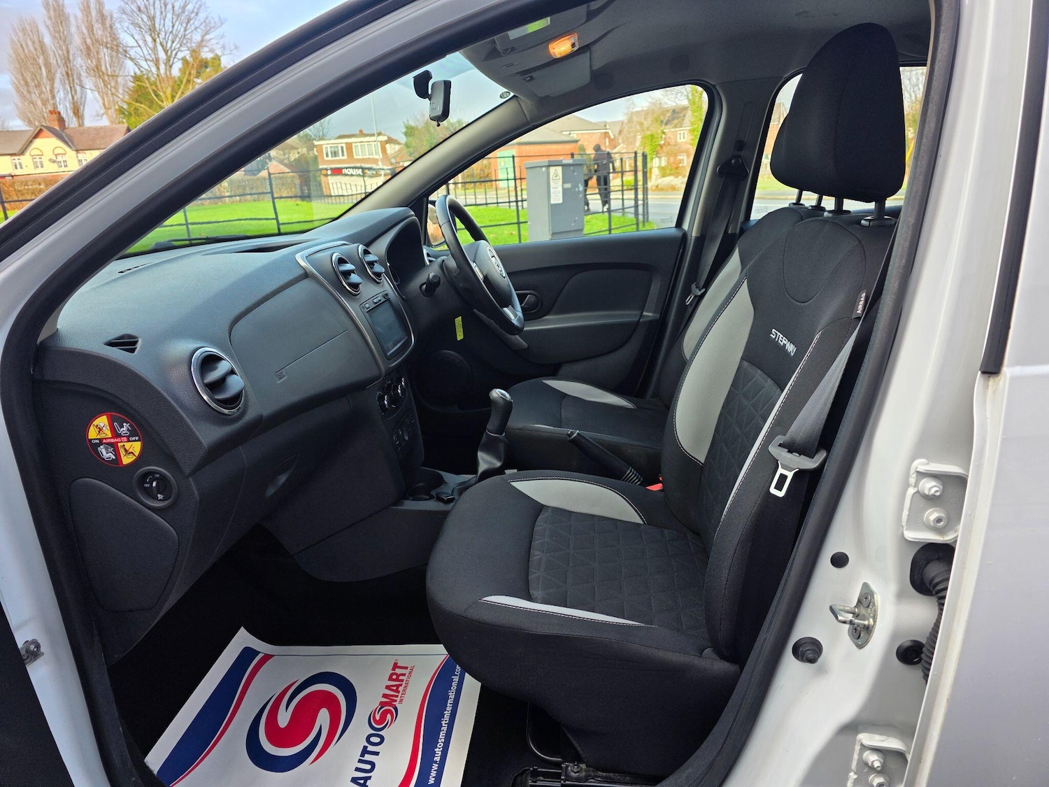 Used Dacia Sandero Stepway 2015 for sale - 77401418: Photo 10