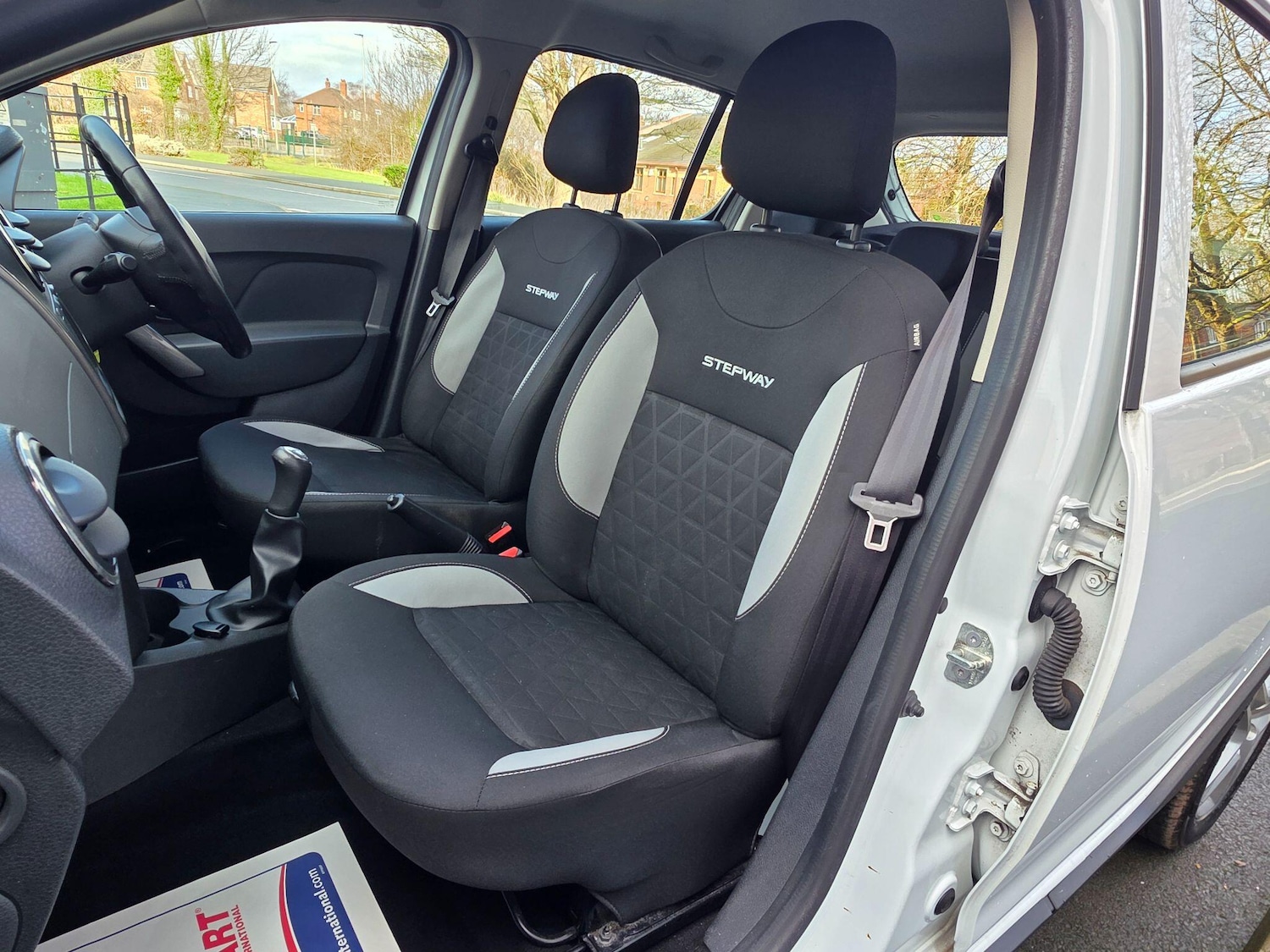 Used Dacia Sandero Stepway 2015 for sale - 77401418: Photo 12