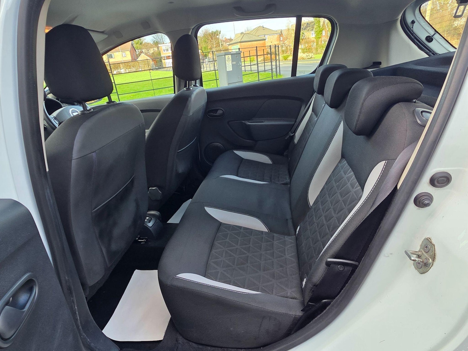 Used Dacia Sandero Stepway 2015 for sale - 77401418: Photo 13