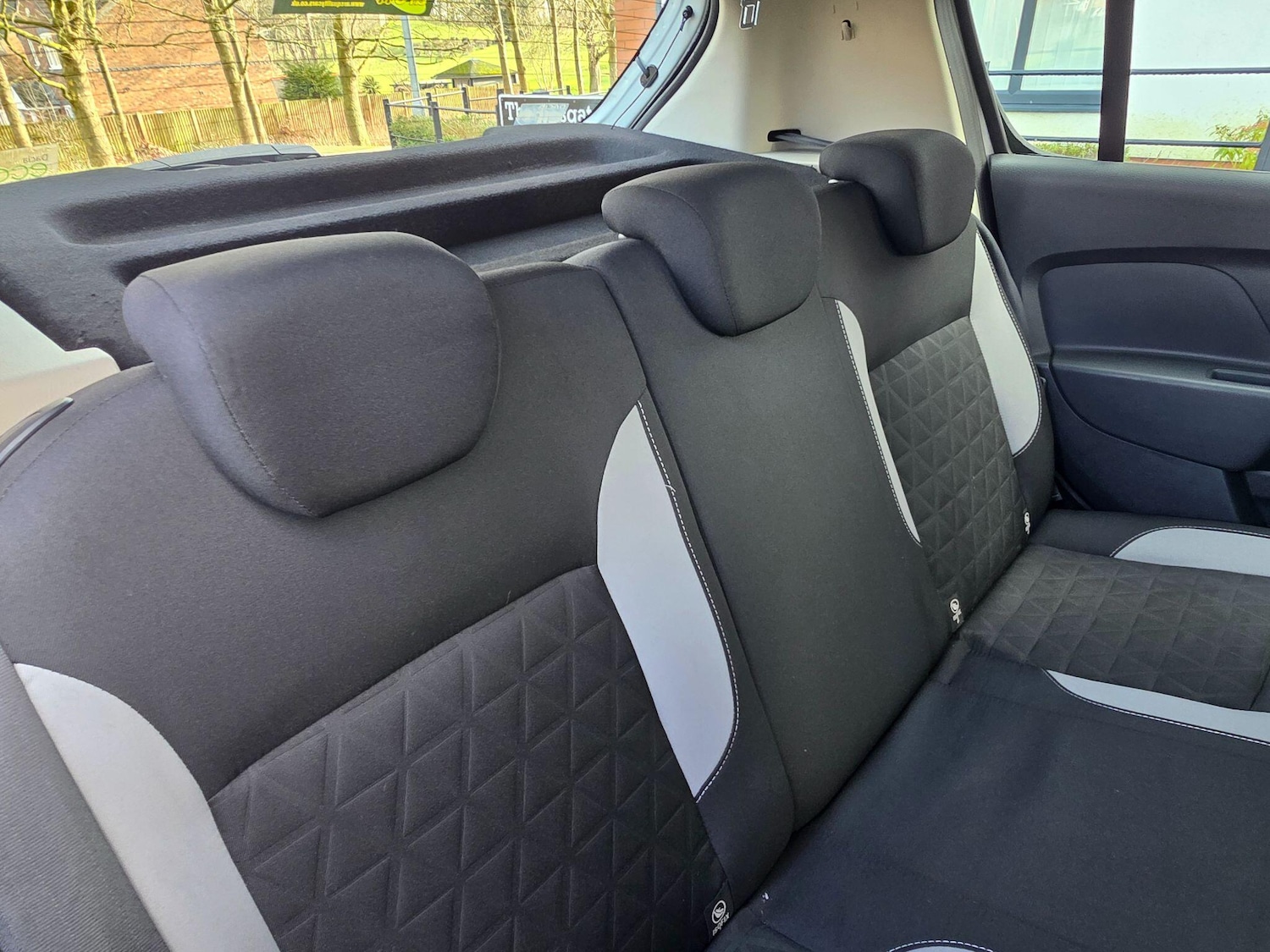 Used Dacia Sandero Stepway 2015 for sale - 77401418: Photo 16